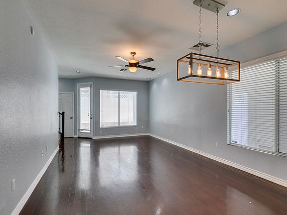 2nd image of 8233 Shaded Arbors St