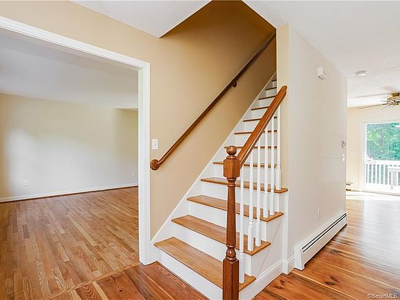 4th image of 34 Franklin Ln