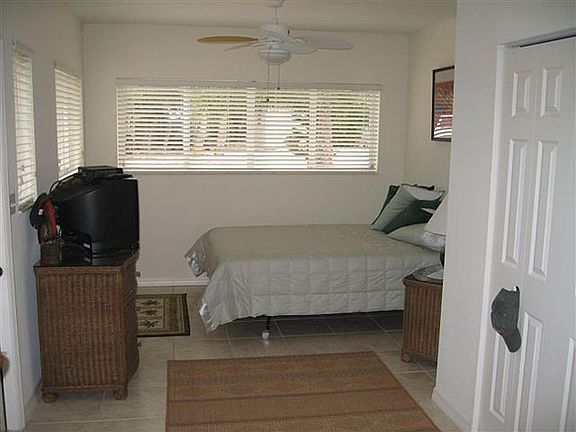 5th image of 143 Pueblo St