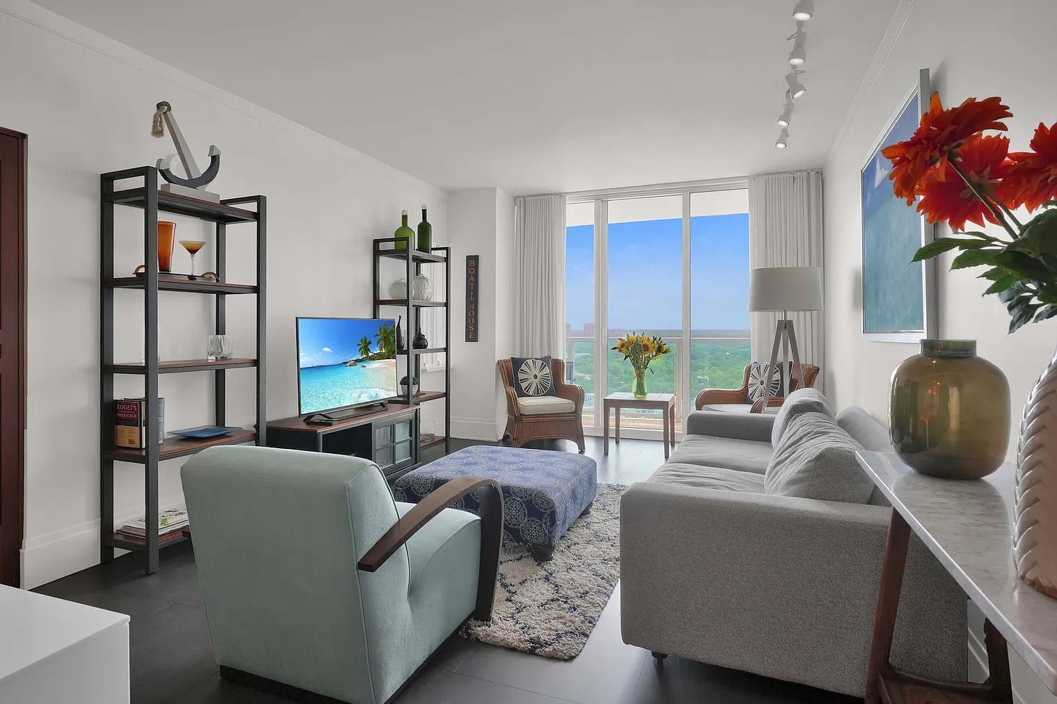 1 bed, 1.0 bath, $5,254 — Photo 4
