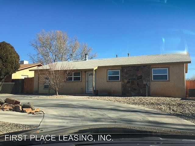1st image of 1005 N Beta St