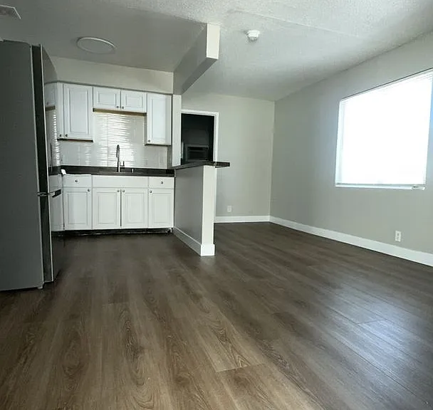 239 W Philadelphia Ave #6 — Photo 6