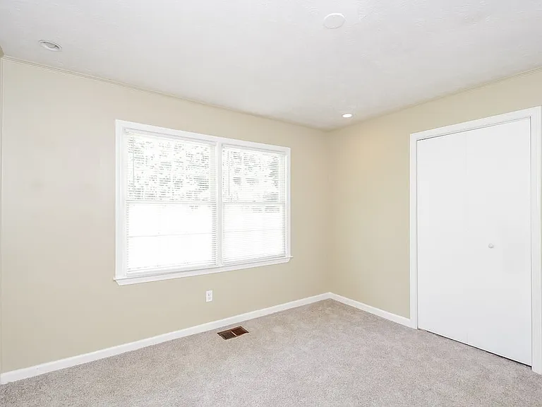 375 N Hickory Ln — Photo 13