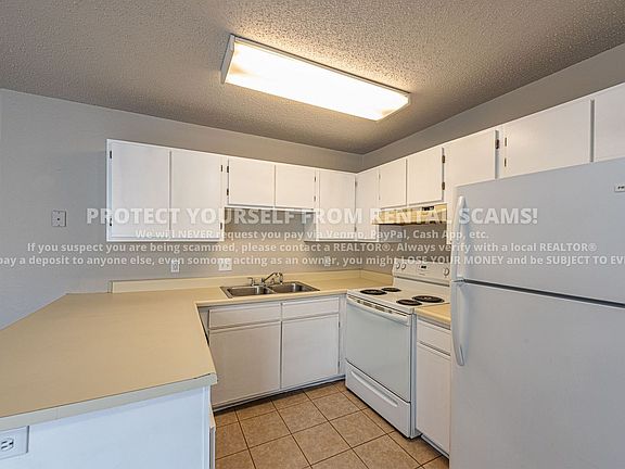 5th image of 686 W Martha Dr