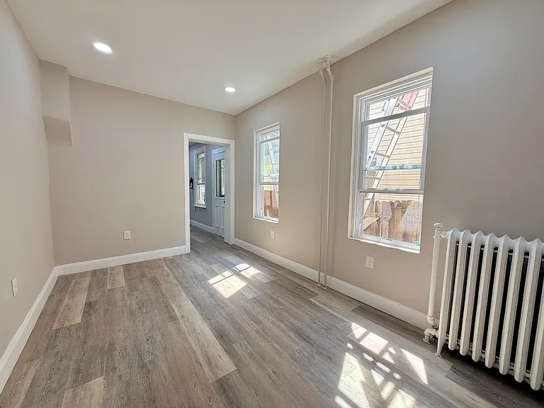 248 Greenwich St — Photo 23