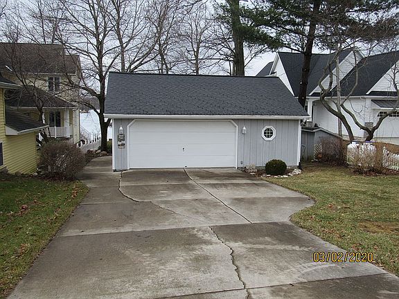 2nd image of 1320 Eastgate Dr