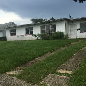 10 Eaton Rd, Pensacola, FL, 32506