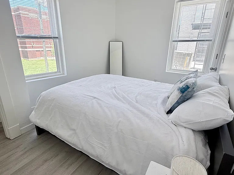 2131 Williams Ave #1 — Photo 8