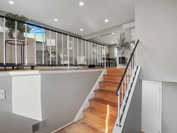 2144 Chantilla Rd, Catonsville, MD 21228