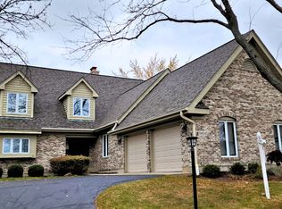 9404 Loch Glen Ct, Crystal Lake, IL 60014