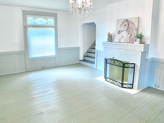 2nd image of 20 Galen St