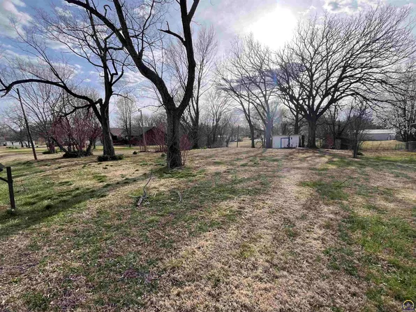 318 Truman St, Pomona, KS 66076