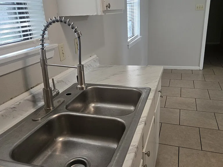 7 Macarthur Dr — Photo 7