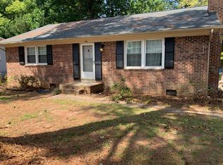 7421 Longstreet Dr, Raleigh, NC 27615