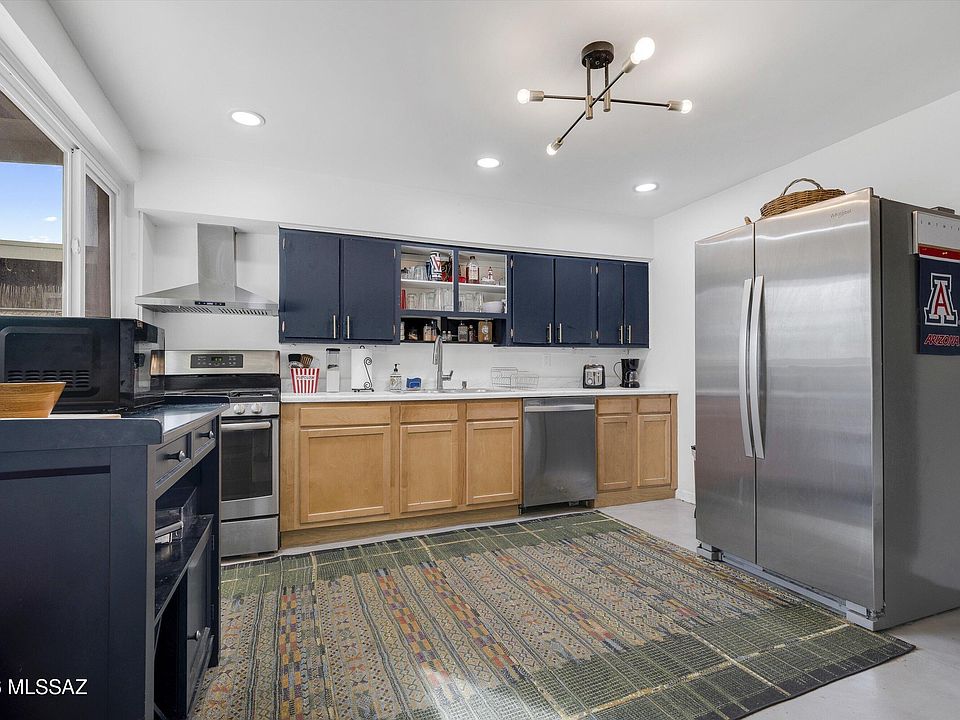 1st image of 3038 N Mountain Ave