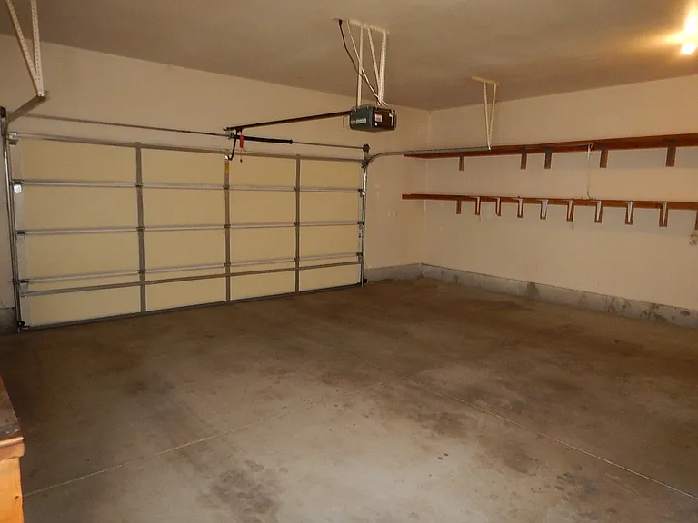 715 NE Fieldstone Ct — Photo 22