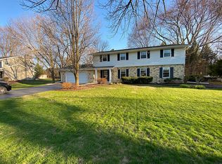 18455 Gate Post Rd, Brookfield, WI 53045