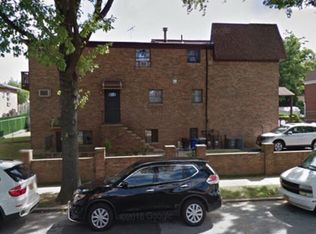 18-8 Clintonville St #1, Queens, NY 11357