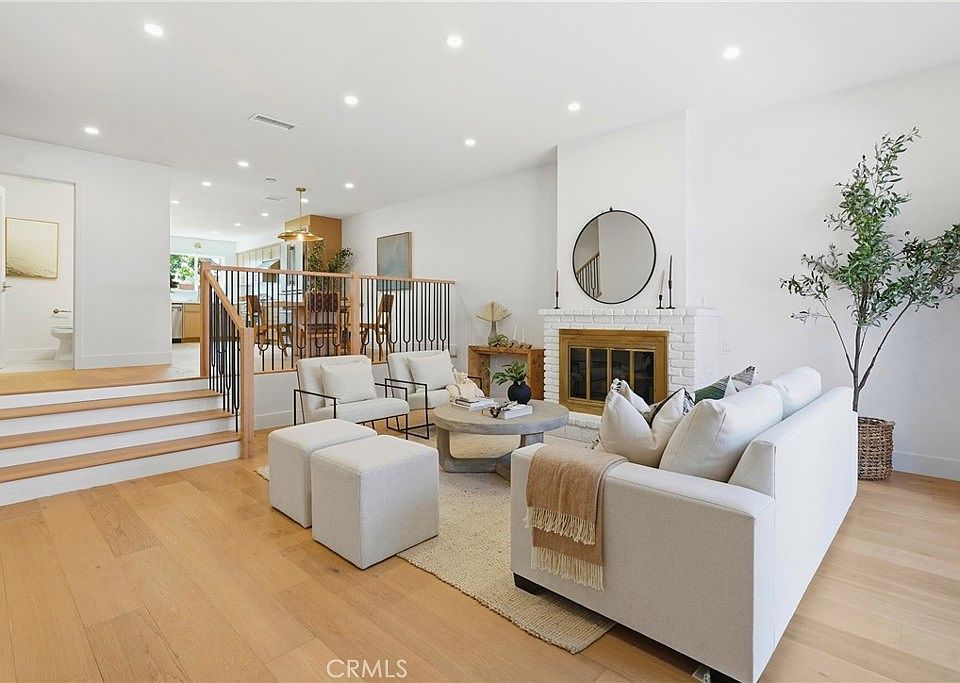 1st image of 1710 Grant Ave Unit 14
