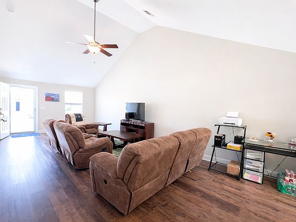 4th image of 128 Karima Cir