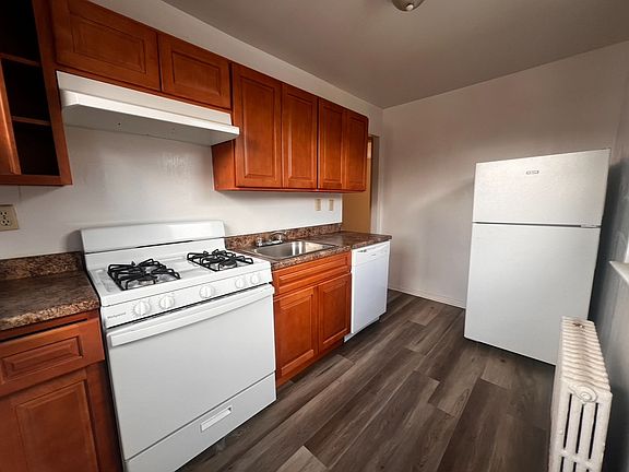 4th image of 222-33 69th Ave #B