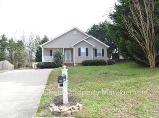 105 Joes Ct, Easley, SC 29642