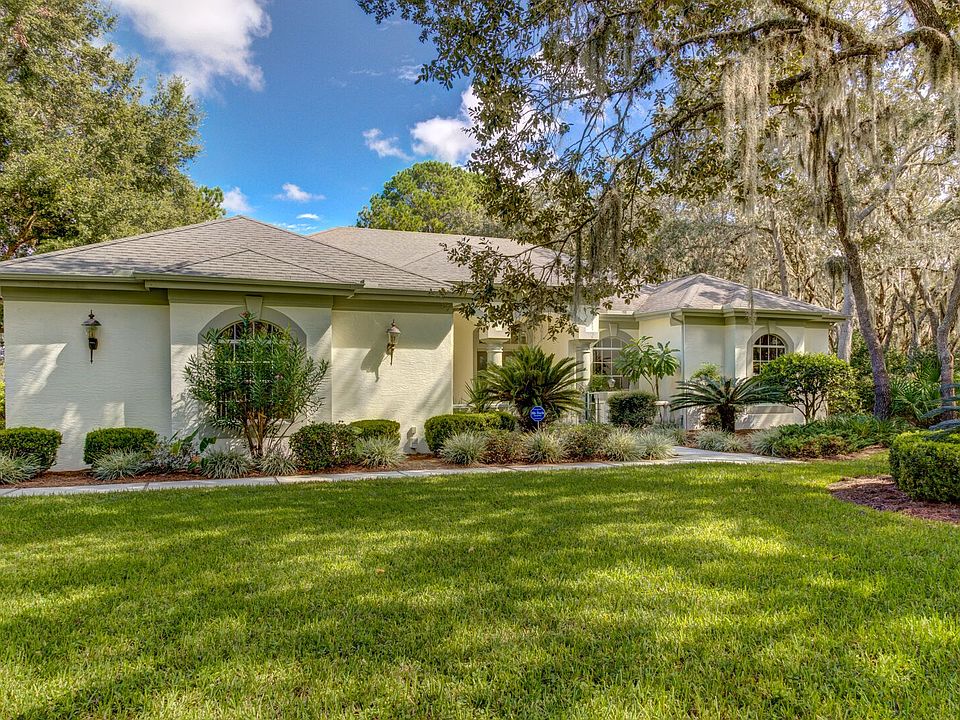 Front of Home Lush Landscape