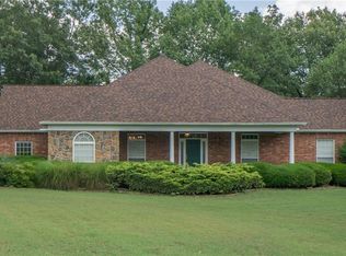 10819 Gram B Cir, Lowell, AR 72745
