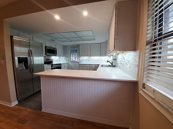 5th image of 3515 Trout Ave