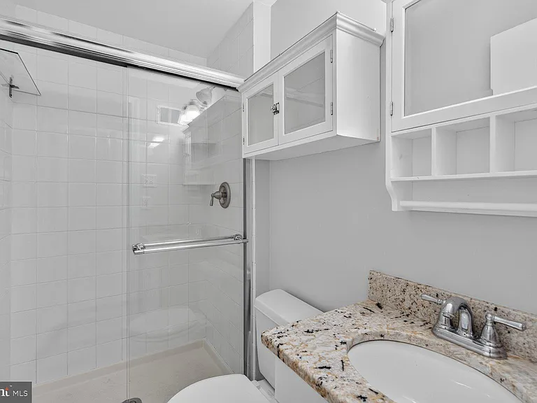 8228 Goldstream Ct — Photo 19