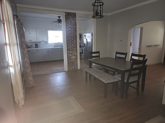 4th image of 196 Saint James St