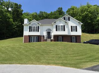 550 Brandon Dr, Bluefield, VA 24605