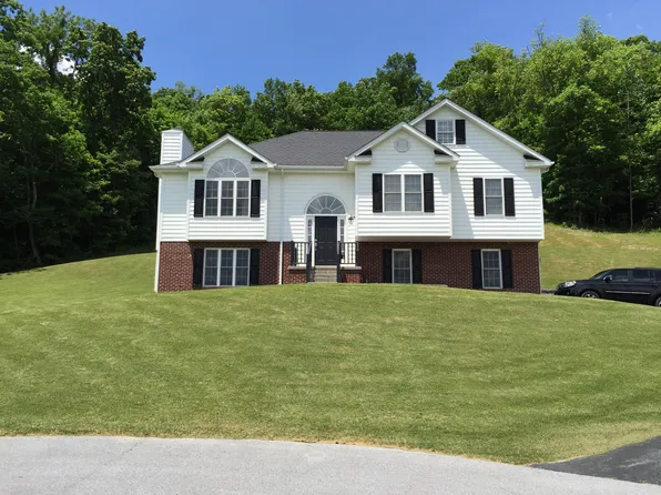 550 Brandon Dr, Bluefield, VA 24605