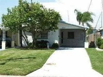 2 bed, 928 sqft, $1,895 — Photo 2