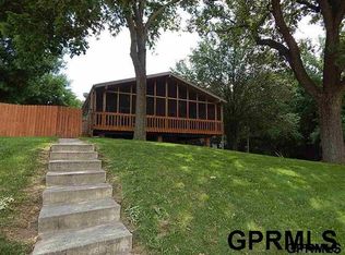 7537 Highland St, Ralston, NE 68127