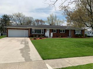 530 Adams St, Dundee, MI 48131