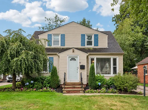 24023 E Oakland Rd, Bay Village, OH 44140