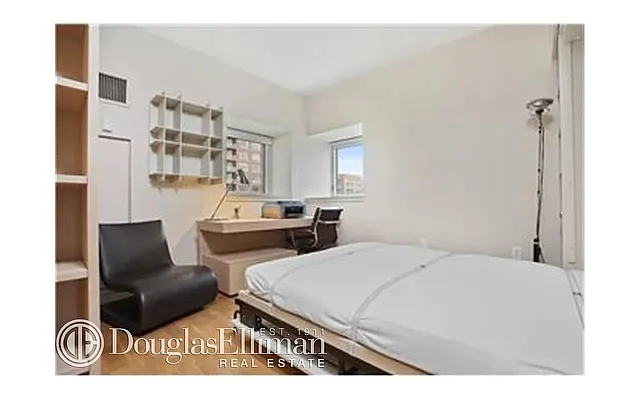Rented by Douglas Elliman | media 16