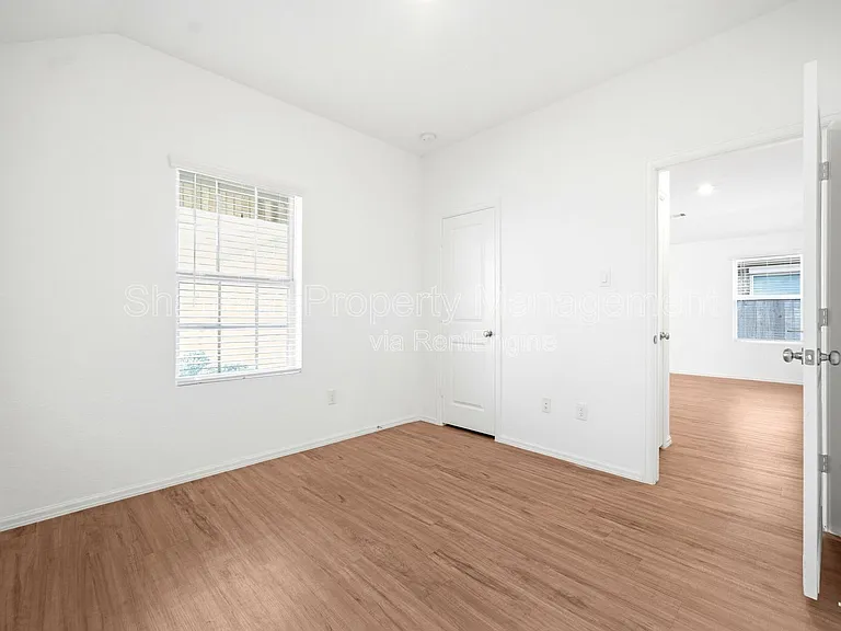 3002 Delancey Bend Way — Photo 22