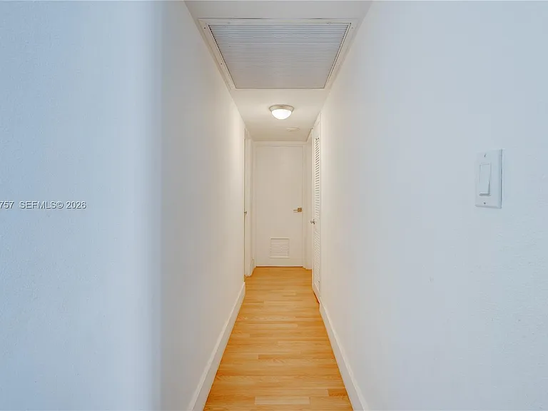 10275 Collins Ave #223 — Photo 20