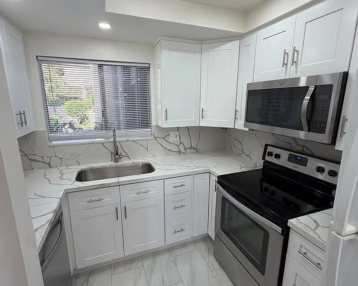 221 Oakleaf Dr #104 — Photo 3