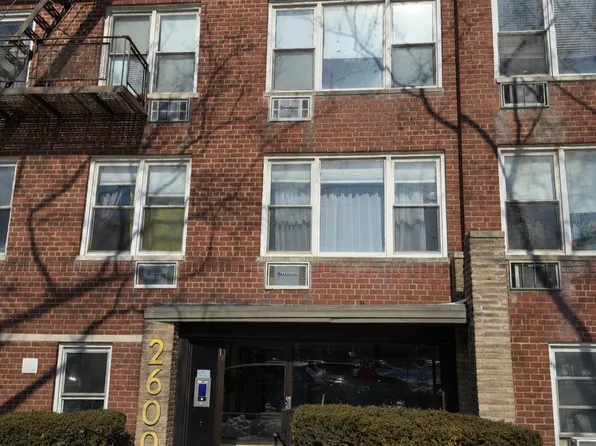 2600 East 21st Street image 1 of 10