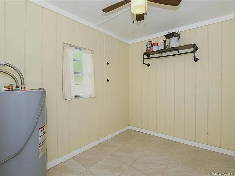 1365 SW Gastador Ave — Photo 25
