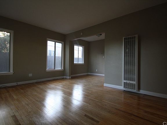 5th image of 1671 E Curry St