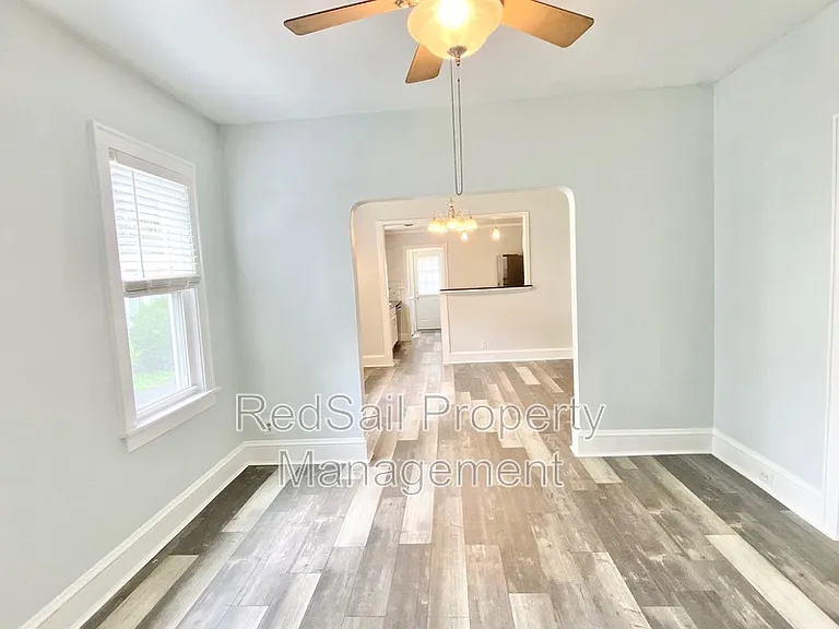 221 Cherry Ave — Photo 6