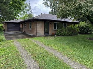 2910 Sharon Dr, Ann Arbor, MI 48108