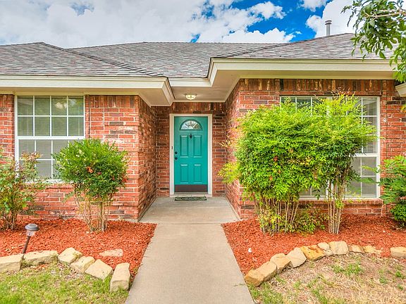 4th image of 3574 Shadyhill Dr