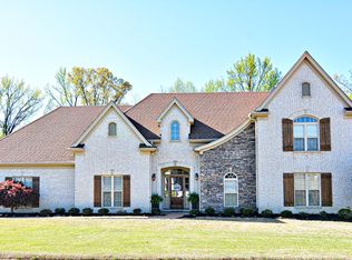 1849 Gilless Point S, Southaven, MS 38671
