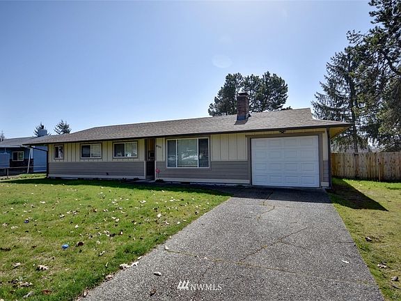 2nd image of 8331 Quinault Drive NE