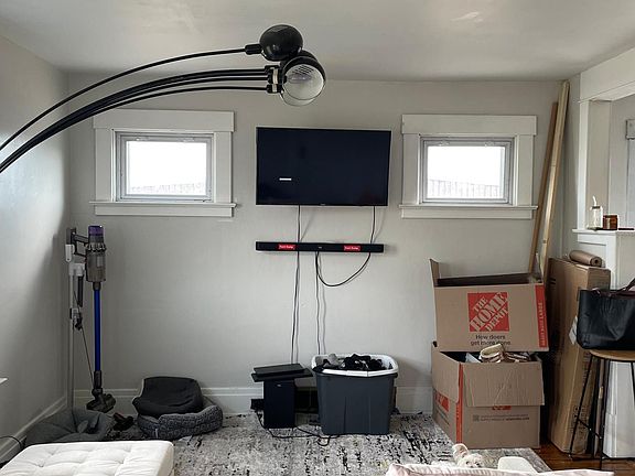 4th image of 50 Clarence Ave #2